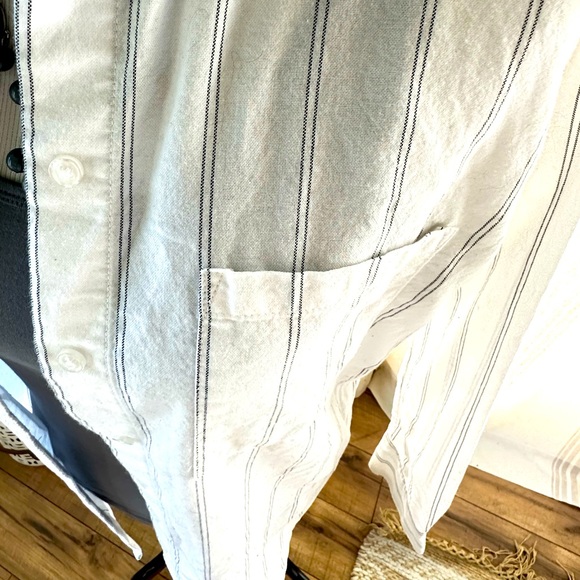 Oversized button down - Picture 3 of 12